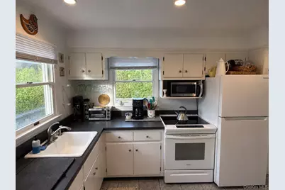 111 Walnut Walk, Fair Harbor, NY 11706 - Photo 5