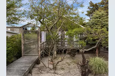 111 Walnut Walk, Fair Harbor, NY 11706 - Photo 7