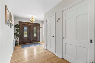 1 Hunting Ridge Rd, White Plains, NY 10605 - Photo 3