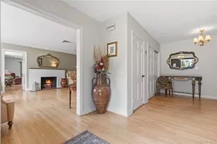 1 Hunting Ridge Rd, White Plains, NY 10605 - Photo 5