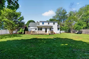 17 Barteau Ave, Blue Point, NY 11715 - Photo 3