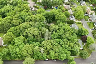 10 Lefferts Ave, East Northport, NY 11731 - Photo 25