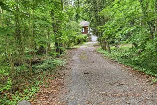 10 Lefferts Ave, East Northport, NY 11731 - Photo 3
