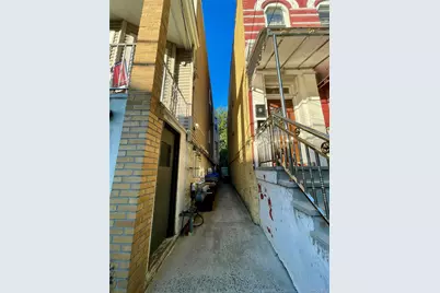 1822 Hunt Avenue, Bronx, NY 10462 - Photo 3