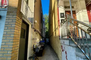 1822 Hunt Ave, Bronx, NY 10462 - Photo 3