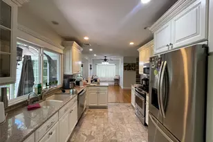 38 Gedney Park Dr, White Plains, NY 10605 - Photo 7
