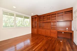 100 Harbor View Dr, Port Washington, NY 11050 - Photo 25