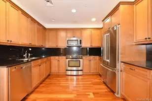 100 Harbor View Dr, Port Washington, NY 11050 - Photo 13
