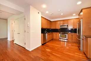 100 Harbor View Dr, Port Washington, NY 11050 - Photo 15
