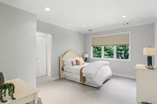 5 Coachman's Ct, Old Westbury, NY 11568 - Photo 31