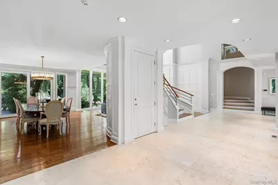 5 Coachmans Court, Old Westbury, NY 11568 - Photo 13