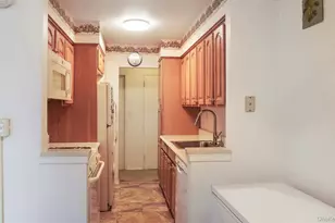 385 McLean Ave, Yonkers, NY 10705 - Photo 11