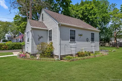 193 Manhattan Avenue, West Babylon, NY 11704 - Photo 17