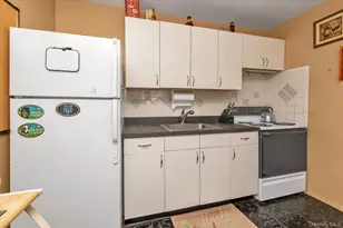 193 Manhattan Ave, West Babylon, NY 11704 - Photo 7