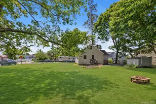 193 Manhattan Ave, West Babylon, NY 11704 - Photo 15