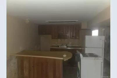 218 Park Avenue, Hicksville, NY 11801 - Photo 11