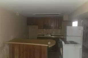 218 Park Ave, Hicksville, NY 11801 - Photo 11