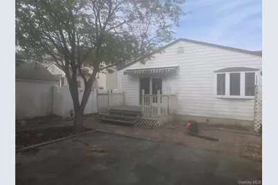 218 Park Avenue, Hicksville, NY 11801 - Photo 15