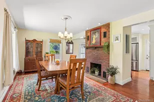 38 Conscience Cir, East Setauket, NY 11733 - Photo 11