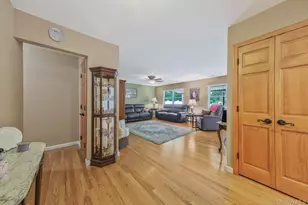 154 Spiral Rd, Holtsville, NY 11742 - Photo 9