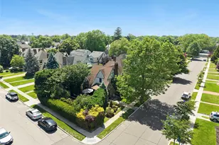 58 Park Ln, Rockville Centre, NY 11570 - Photo 31