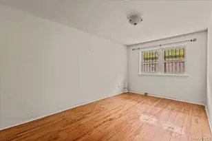 1964 Burke Ave, Bronx, NY 10469 - Photo 11