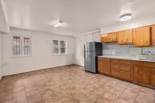 1964 Burke Ave, Bronx, NY 10469 - Photo 25