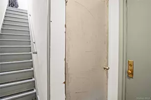 536 Calhoun Ave, Bronx, NY 10465 - Photo 7