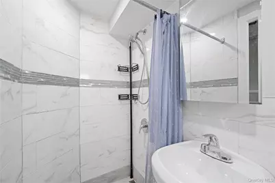 2548 Woodhull Avenue, Bronx, NY 10469 - Photo 17