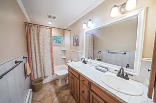28 Royal Oak Dr, Huntington, NY 11743 - Photo 19