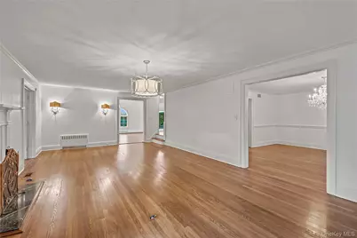118 4th Street, Garden City, NY 11530 - Photo 3