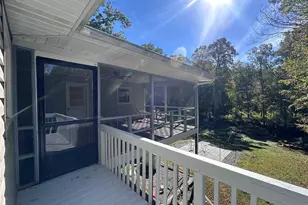 171 Roosevelt Rd, Hyde Park, NY 12538 - Photo 9