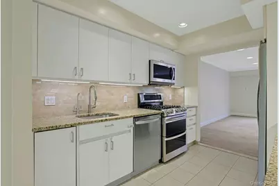 369 Martling Avenue, Tarrytown, NY 10591 - Photo 11