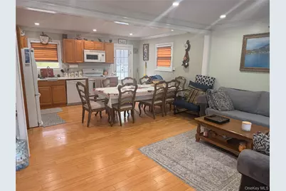 19 Westbury Drive, Sound Beach, NY 11789 - Photo 3