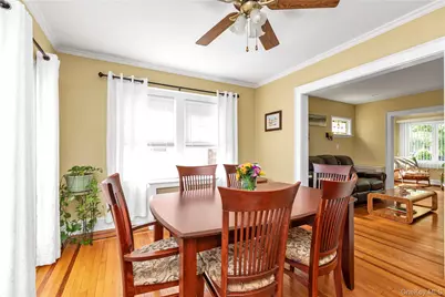57 Malden Avenue, Lynbrook, NY 11563 - Photo 9