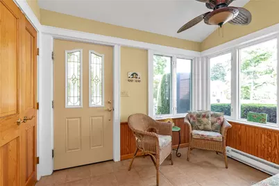 57 Malden Avenue, Lynbrook, NY 11563 - Photo 3