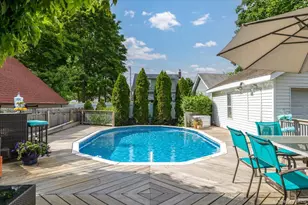 9 W 14th St, Huntington Station, NY 11746 - Photo 25