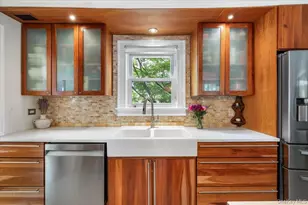 9 W 14th St, Huntington Station, NY 11746 - Photo 17