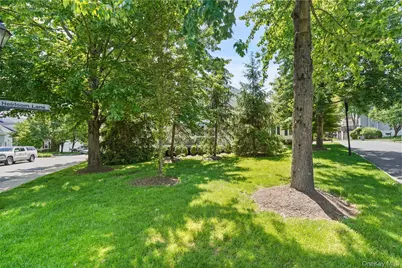 2 Heirloom Lane, Rye Brook, NY 10573 - Photo 25