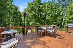 28 Maplewood Dr, Northport, NY 11768 - Photo 25