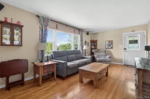 19 Ivy Cliff Rd, Campbell Hall, NY 10916 - Photo 3