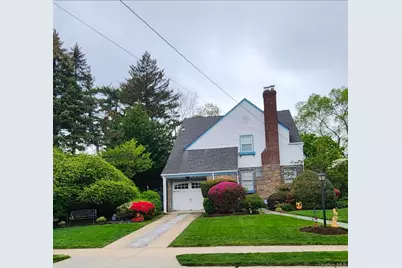 35 Hanson Place, Malverne, NY 11565 - Photo 1