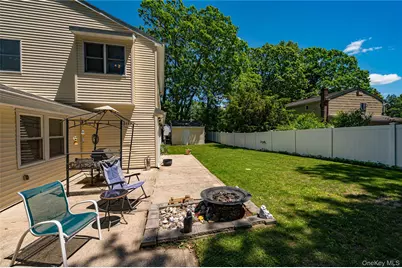 22 Vine Street, Centereach, NY 11720 - Photo 25