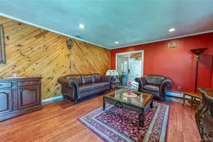 22 Vine St, Centereach, NY 11720 - Photo 9