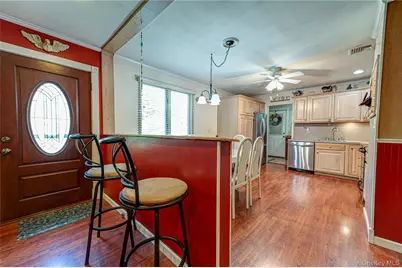 22 Vine Street, Centereach, NY 11720 - Photo 3