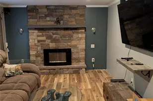 35 E Jackson Ave E, Babylon, NY 11702 - Photo 9