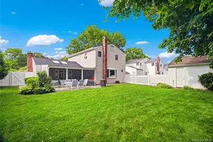 70 Birch St, Lake Grove, NY 11755 - Photo 35