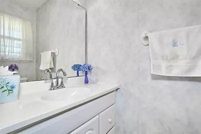 287 Parkside Drive, Suffern, NY 10901 - Photo 13