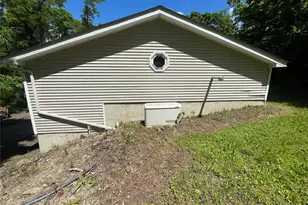 176 Downing Rd, Pleasant Valley, NY 12569 - Photo 5