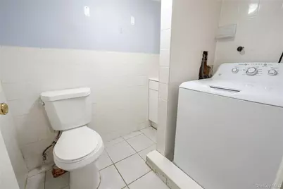 10327 109th Street, Richmond Hill, NY 11419 - Photo 31